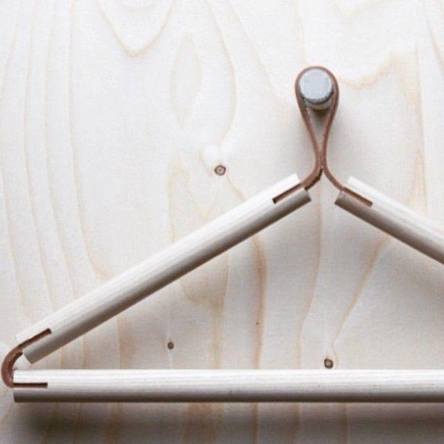 50 Оригинальных вешалок в интерьере